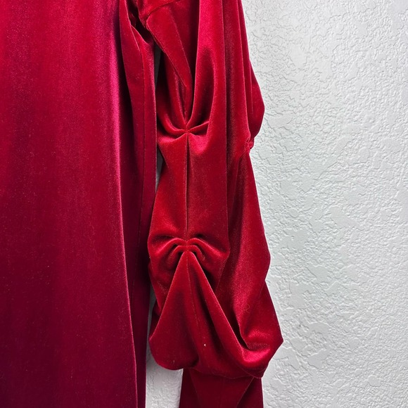 🖤 3/$25 SALE!! Girls Red velvet Isobella and Chloe dress 14 - Picture 3 of 6